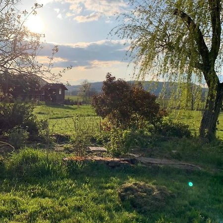 Chambre D'Hotes Dans Les Champs Jeux-Les-Bard Eksteriør bilde